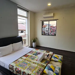 https://jade-guesthouse-jonker-melaka.hotelsinmalacca.net